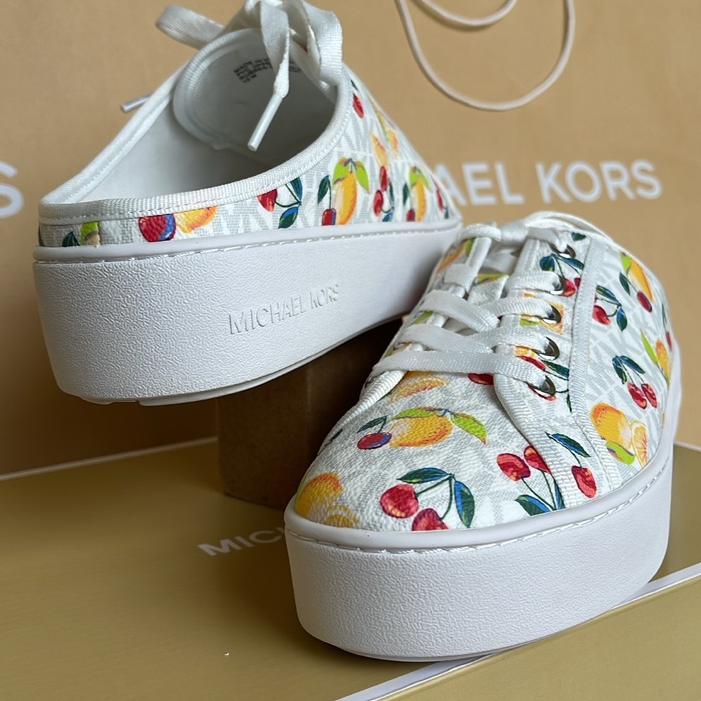 Michael Kors POPPY SLIDE SNEAKERS 
FRUIT PAINT MK SIG SM
49T4POFP1Q Platforms - Picture 11 of 16